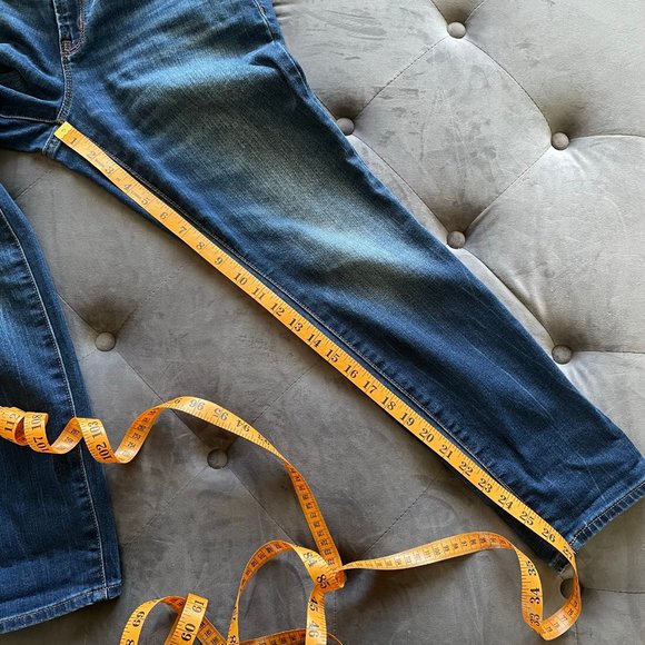 Mid-Rise Pop Icon Skinny Jeans - Size 10 Petite - Picture 10 of 10